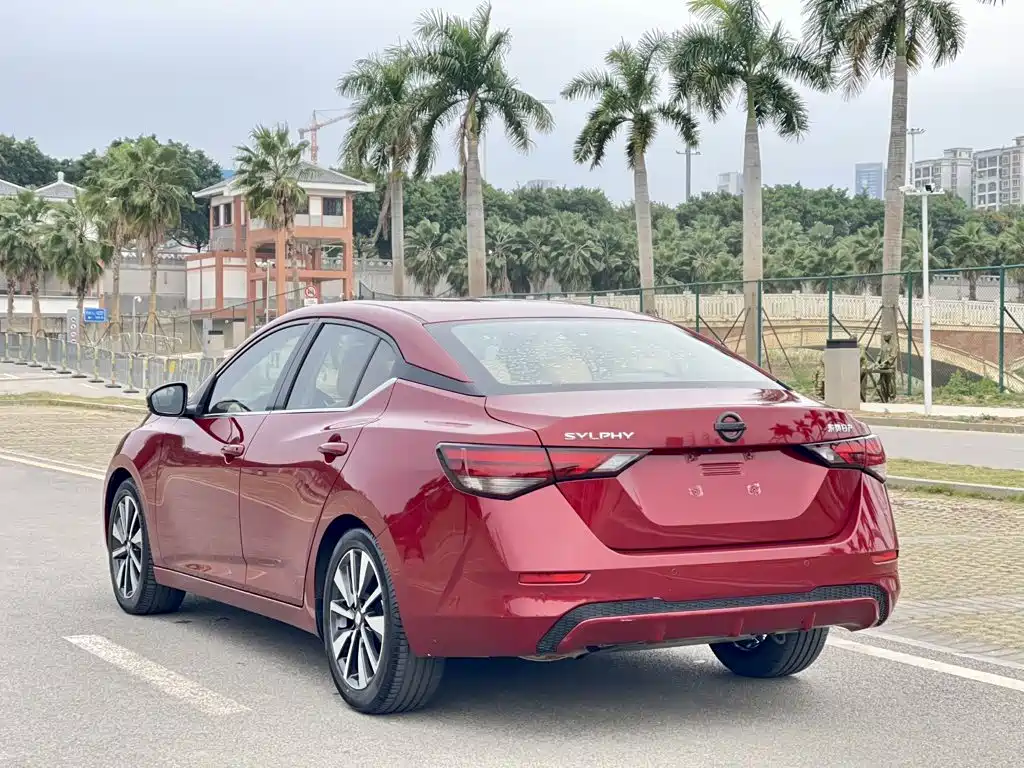 Фото 21 - Nissan Sylphy
