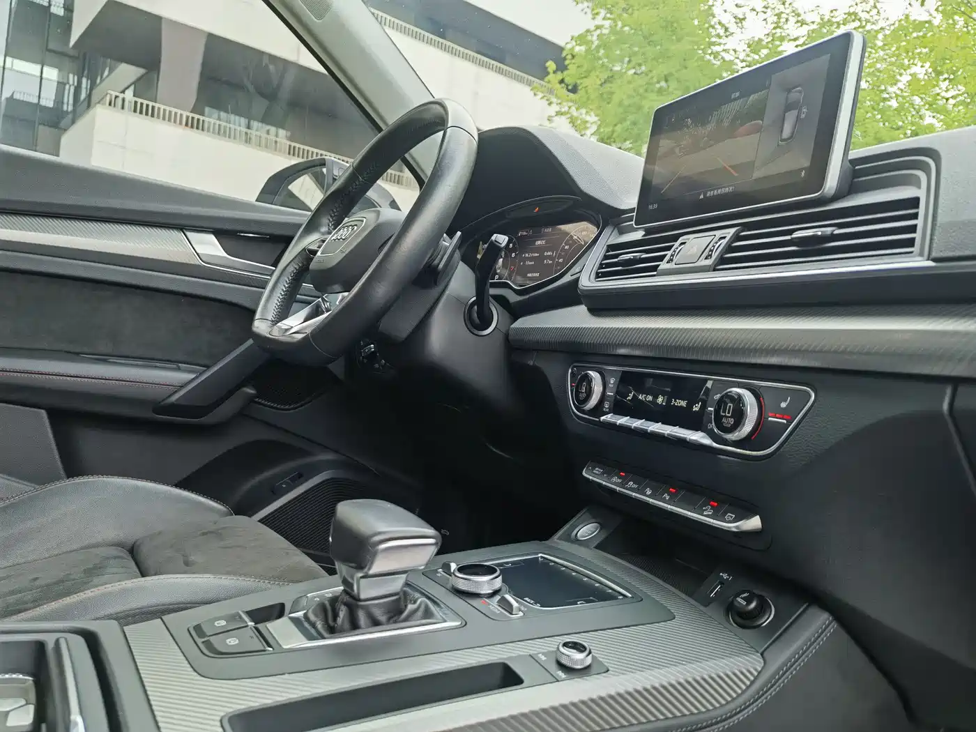 Audi Q5L 2020 45 TFSI Premium Luxury Sport фото 10