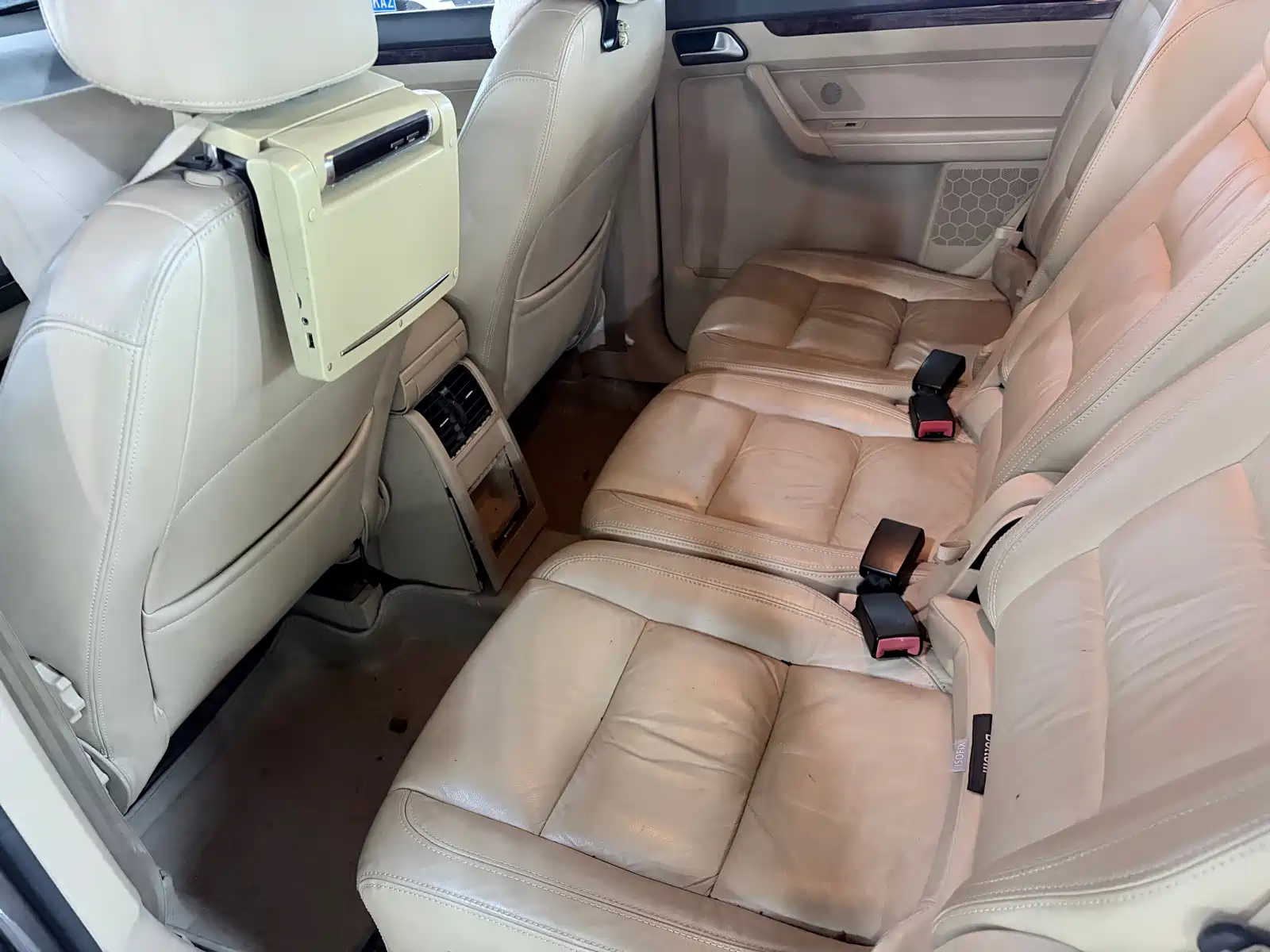 Photo 4 - Volkswagen Touran