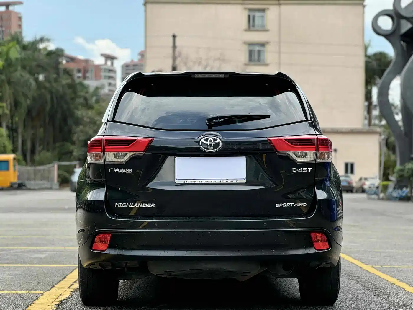 TOYOTA HIGHLANDER