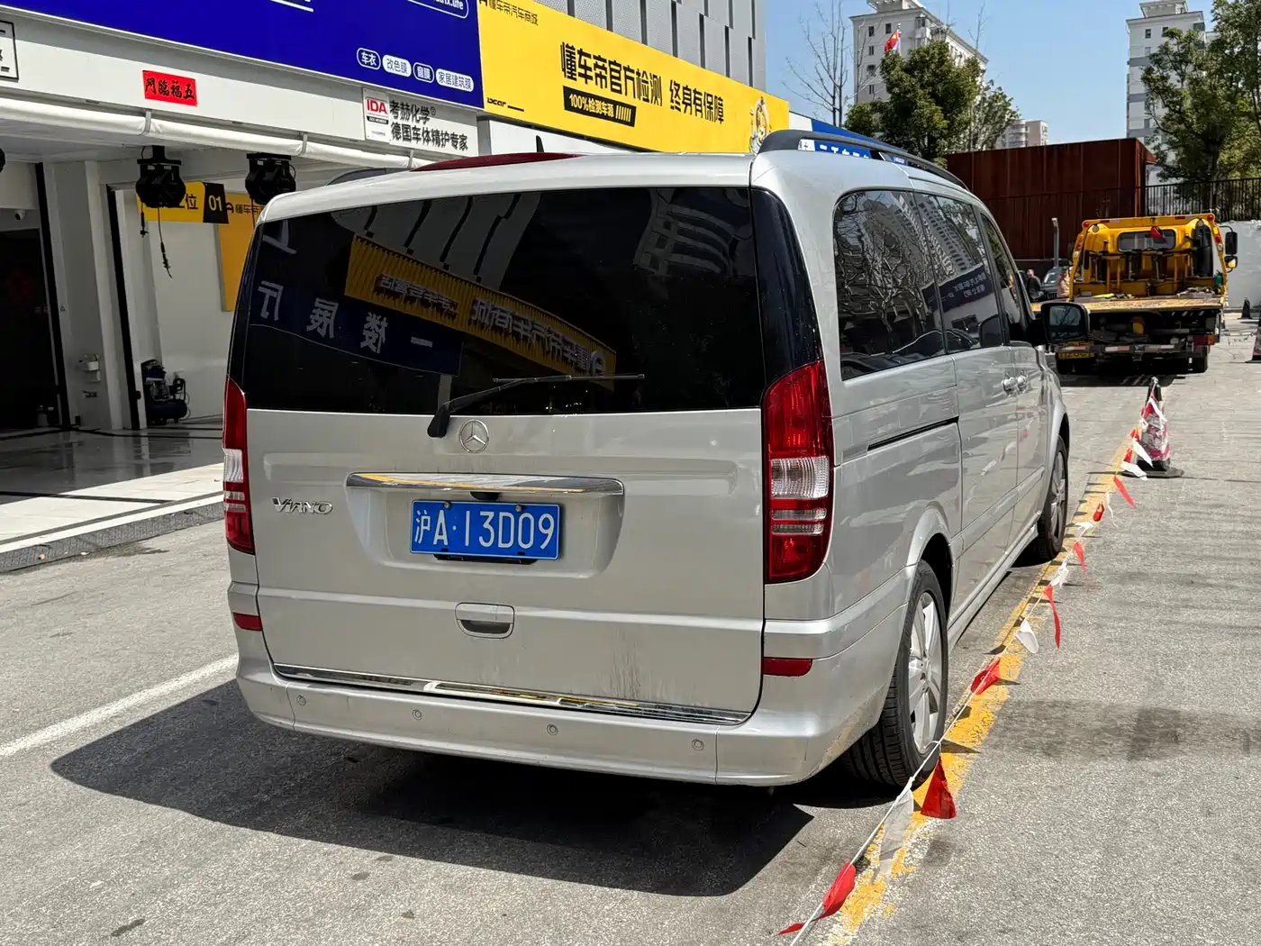 Mercedes-Benz Viano 2013 Model 3.0L Navigation Edition фото 3