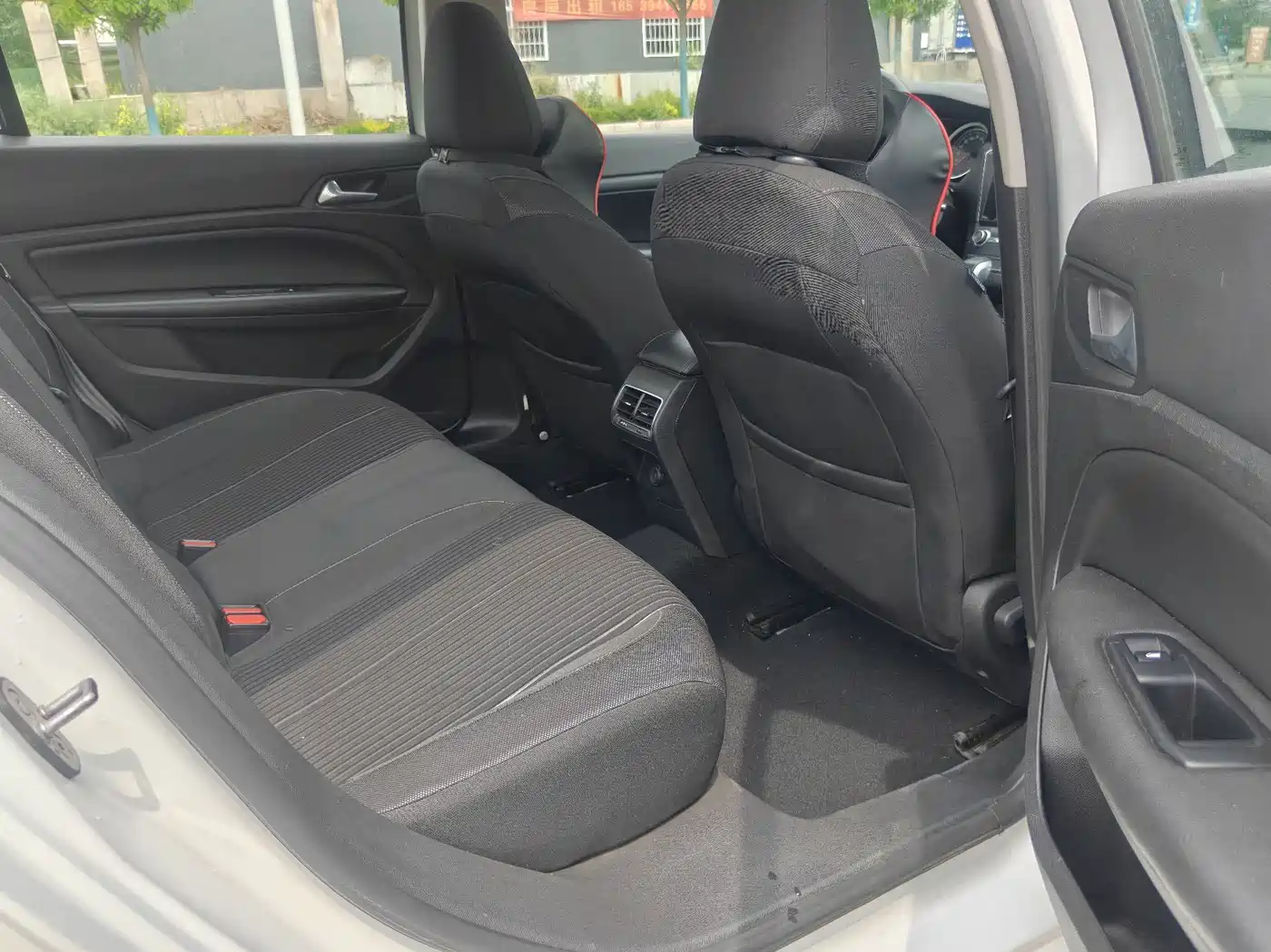 Peugeot 408 2014 1.8L Automatic Luxury Edition фото 9