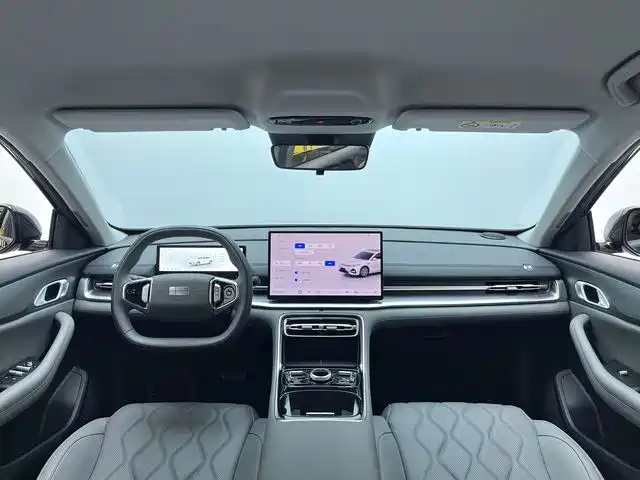 Geely Galaxy Galaxy A7 2025 2025 EM-i 70km Luxury Edition