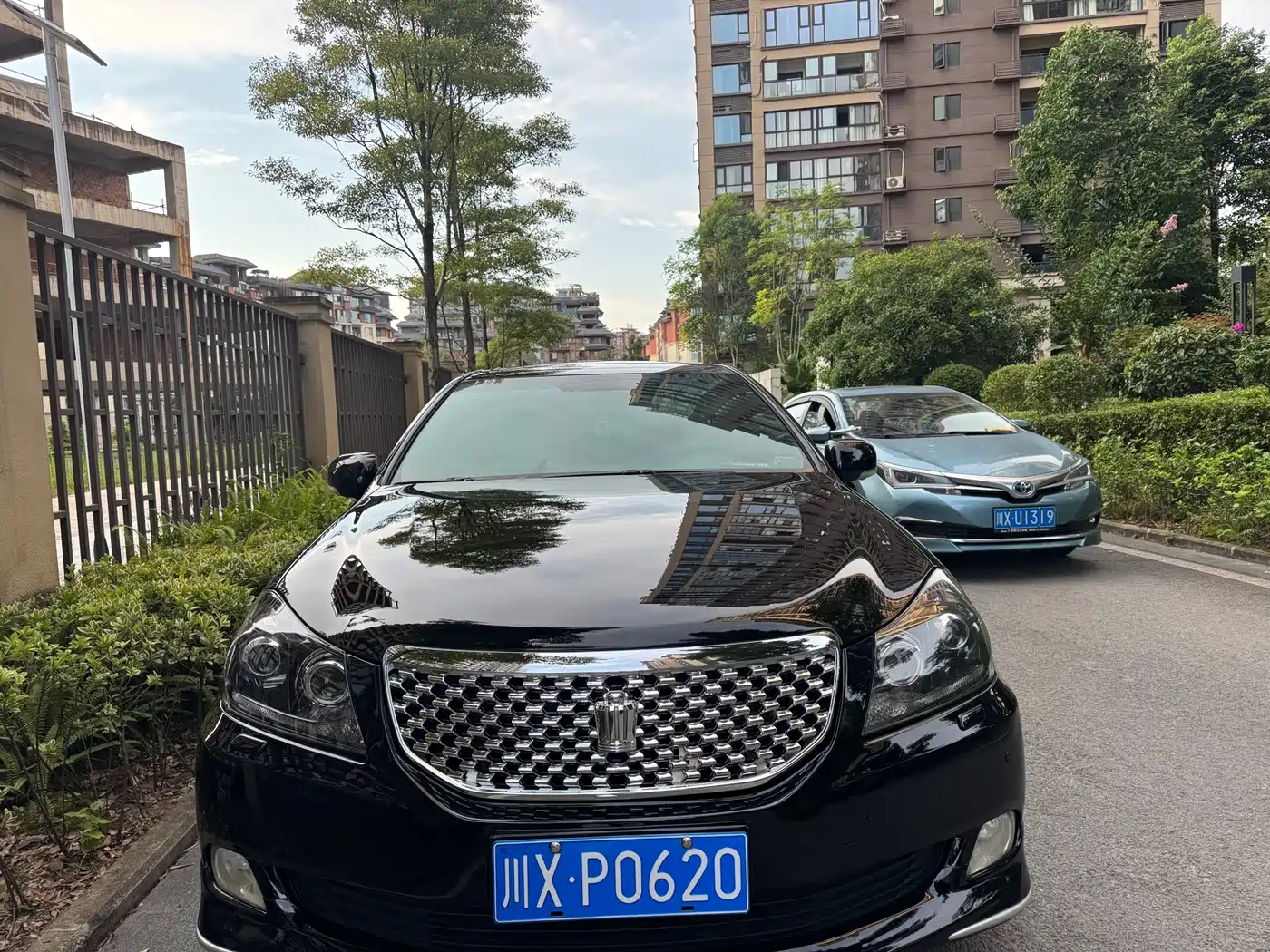 Фото 6 - Toyota Crown