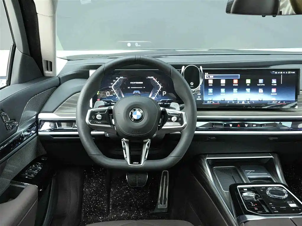 BMW 7-SERIES