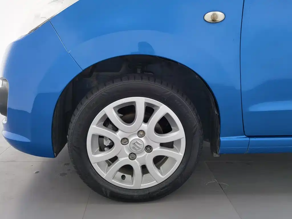 Photo 17 - Suzuki Alto