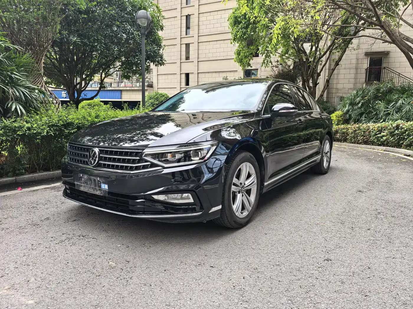 Volkswagen Magotan 2023 2 Million Units Commemorative Edition 280TSI DSG Comfort