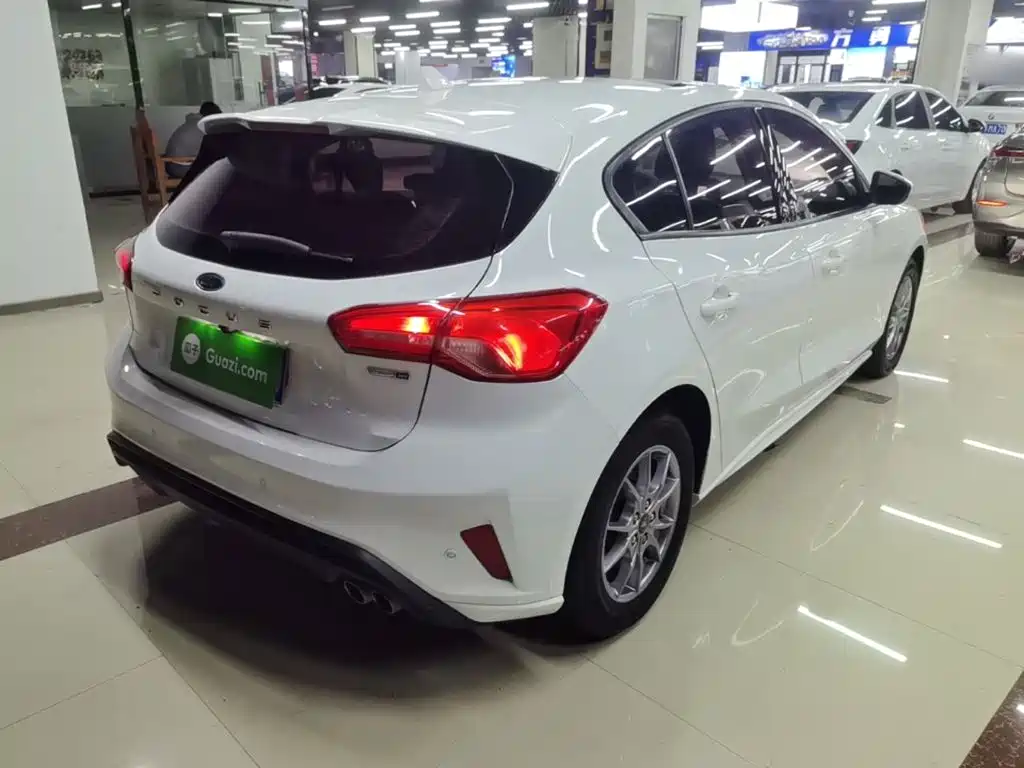 Photo 7 - Ford Focus