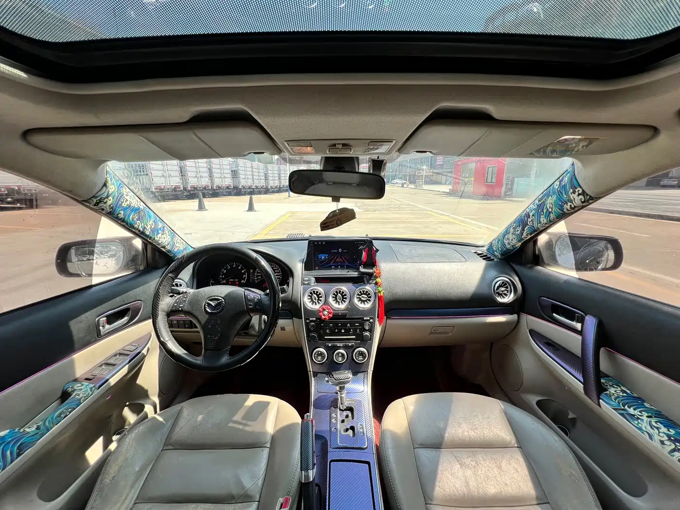 Photo 8 - Mazda 6