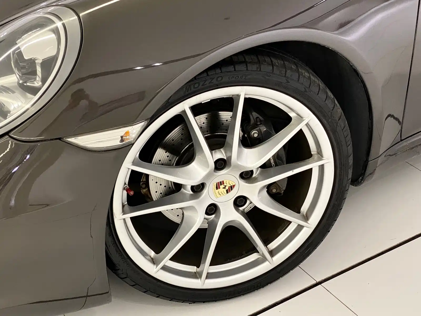 صورة 10 - Porsche 911