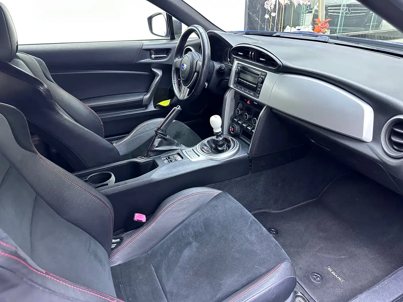 Subaru BRZ 2013 2.0i Manual Luxury фото 15