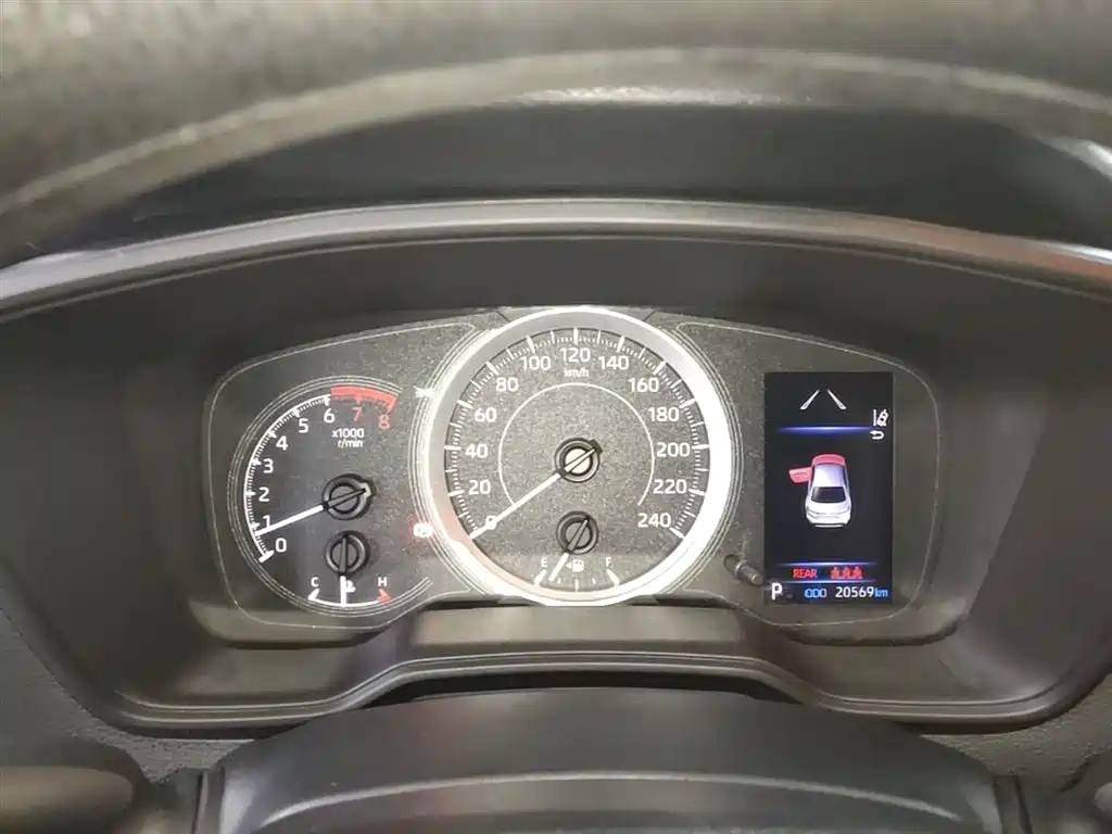 Toyota Levin 2022 185T CVT Luxury Edition фото 12