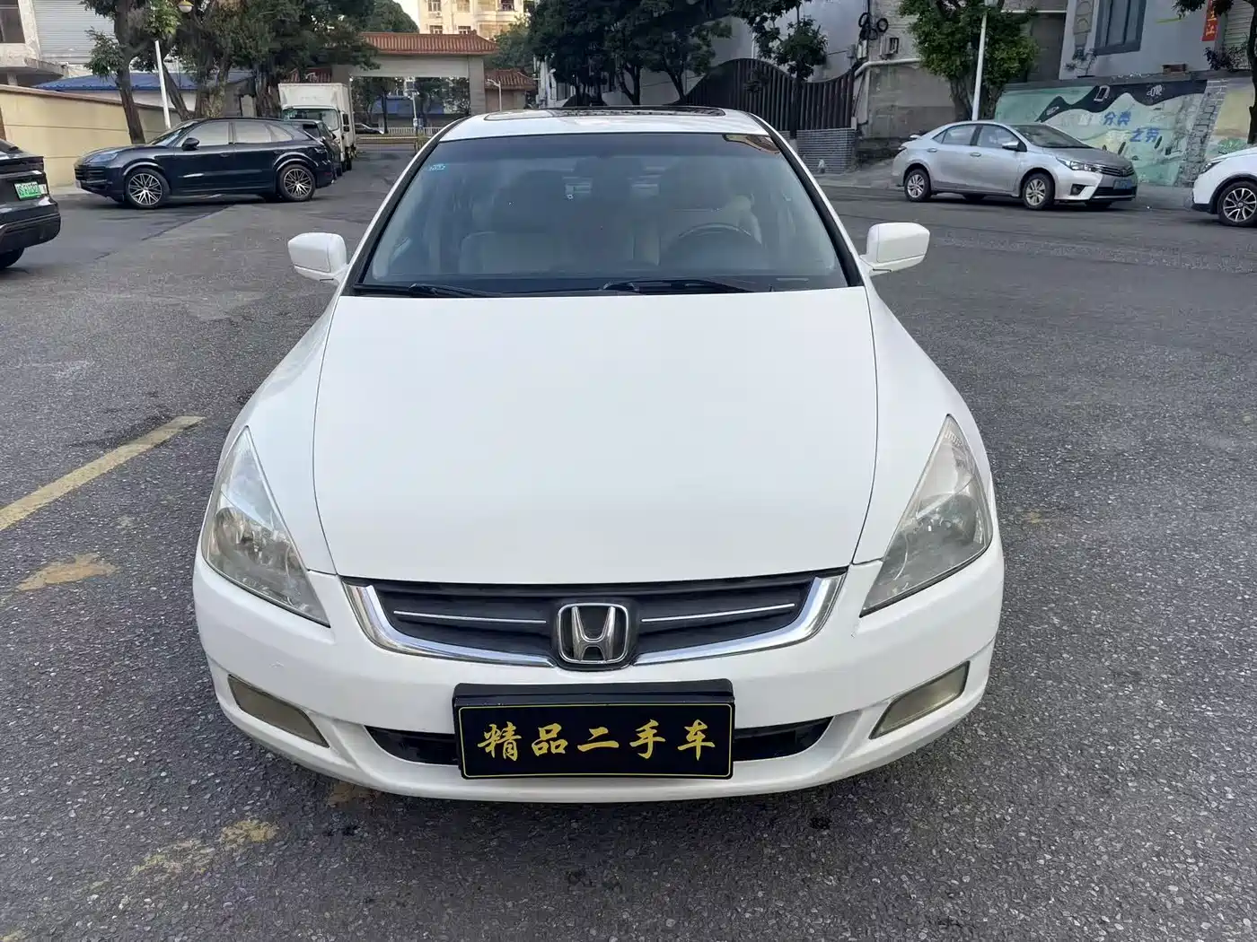 Photo 2 - Honda Accord