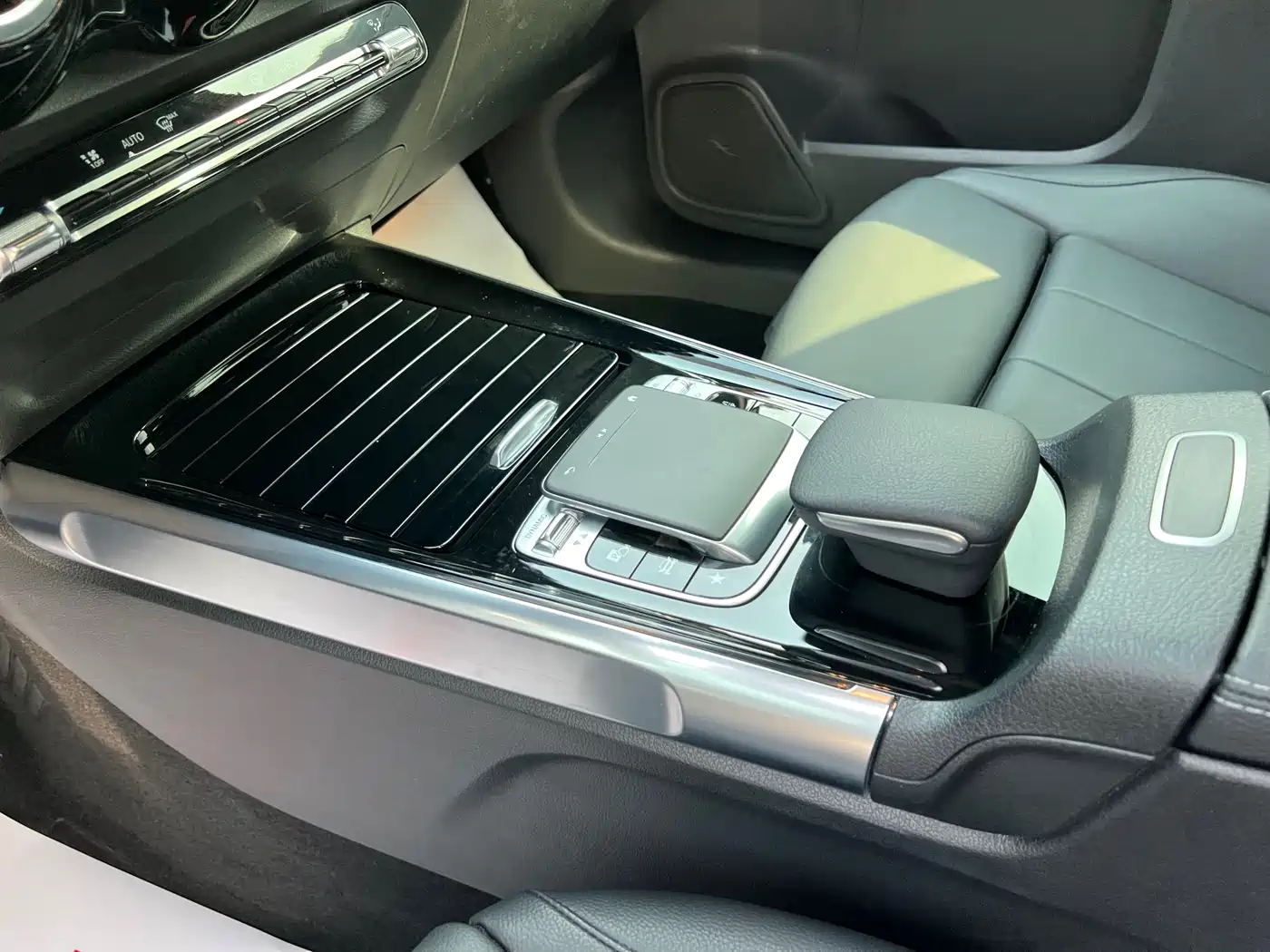 Mercedes-Benz GLB 2020 GLB 200 Dynamic фото 14