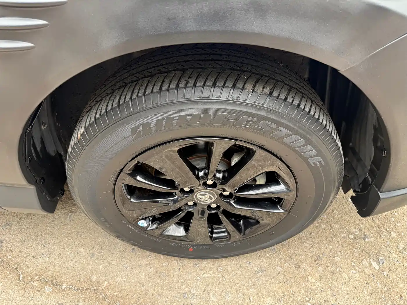 Toyota RAV4 Rongfang 2019 2.0L CVT 2WD Style X Limited Edition China VI фото 26