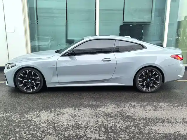 BMW 4 Series 2024 430i M Sport Shadow Edition — фото 2