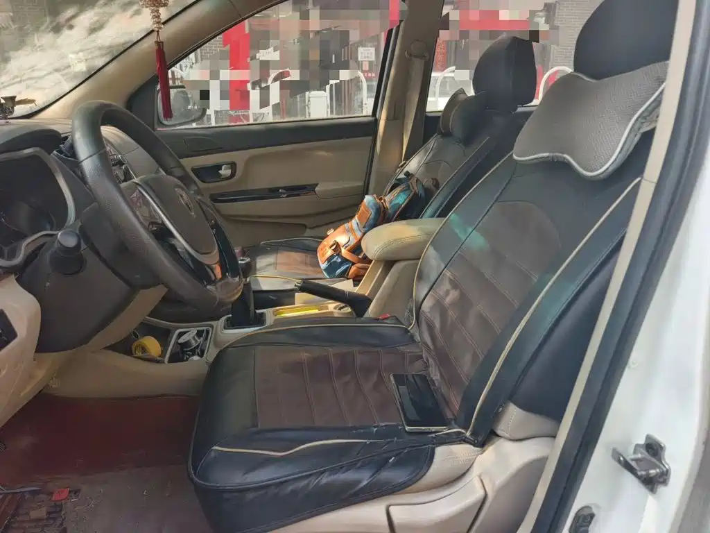 Jinbei Huachen Jinbei 750 2016 2015 1.5L Comfort Model