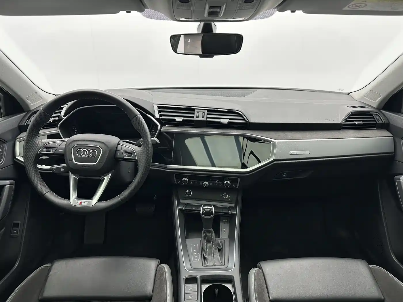 Audi Q3 Sportback 2022 35 TFSI Progressive фото 7