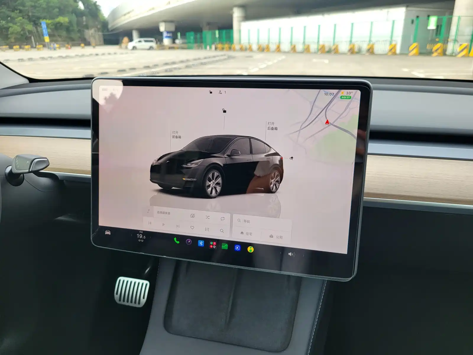 Фото 17 - Tesla Model Y