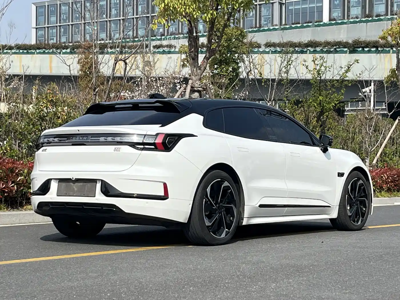 ZEEKR EXTREME KRYPTON 001