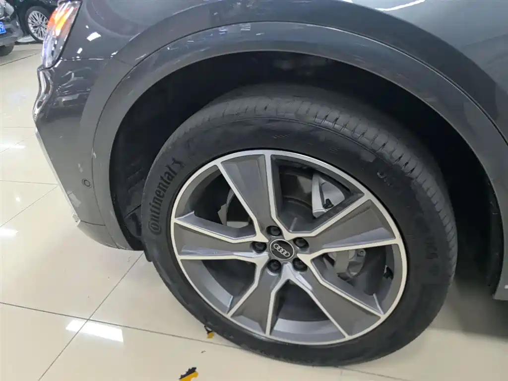 Audi Q5L 2022 Facelift 45T Luxury Dynamic фото 23