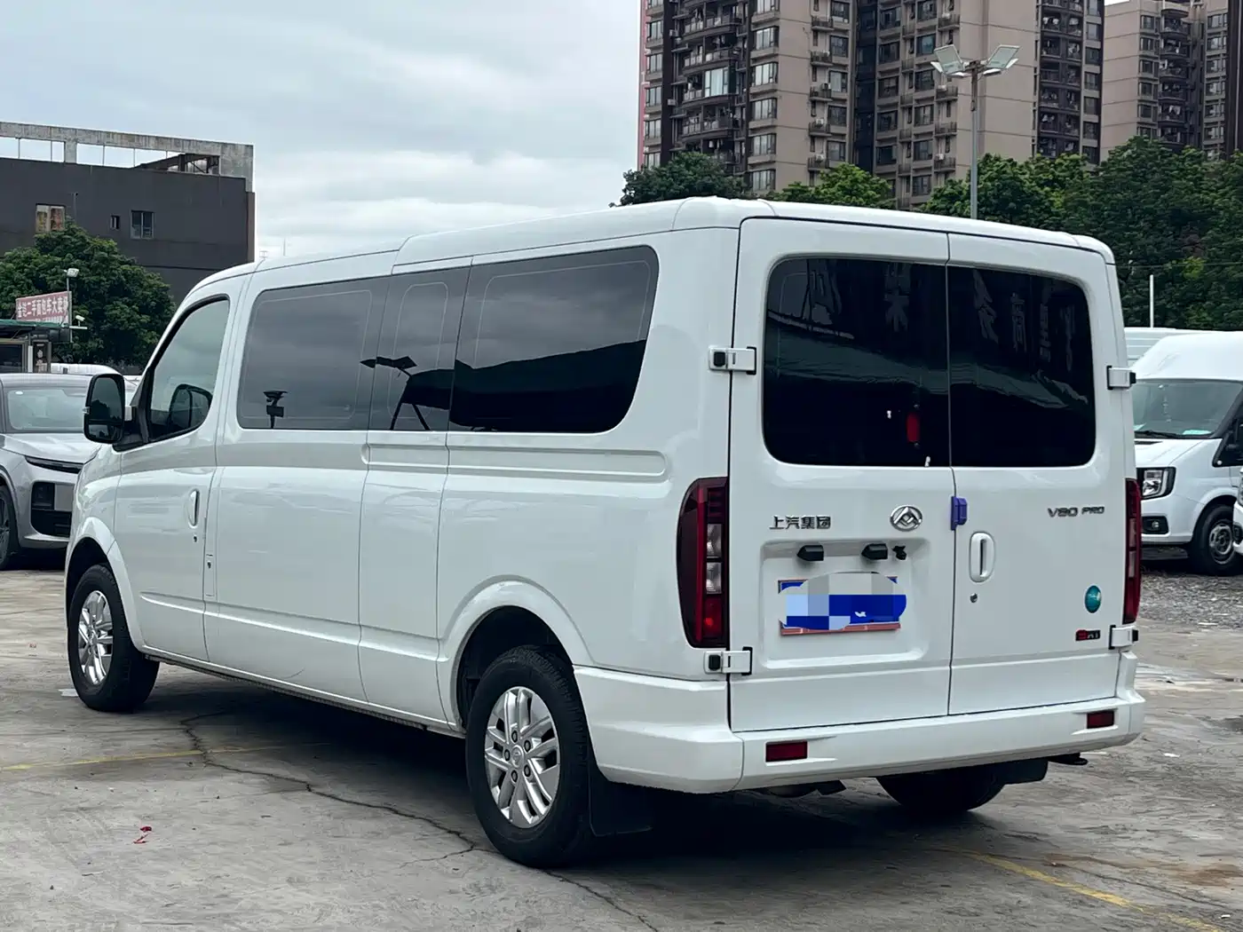 SAIC Maxus Xintu V80 2025 2025 PRO Aoyun 2.0T AMT Long Wheelbase Ultra-Low Roof 6/7/8/9-Seater