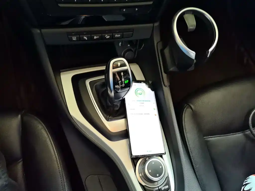 BMW X1 2015 xDrive20i Fashion фото 14