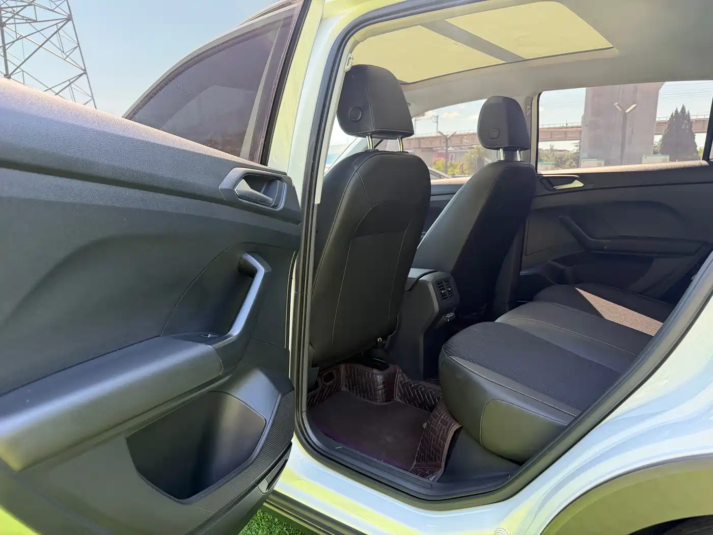 Volkswagen Tacqua 2022 2021 1.5L Automatic Smart Connect Edition
