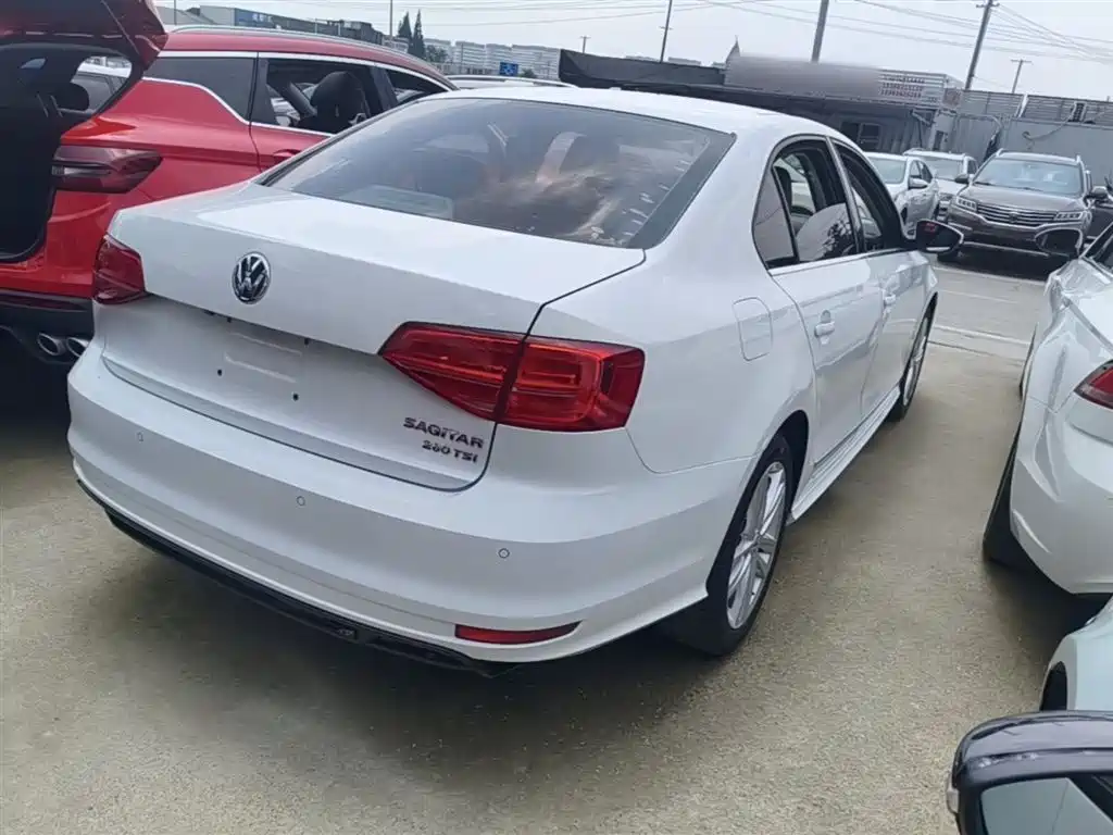 Volkswagen Sagitar 2018 280TSI DSG Spark Edition фото 7
