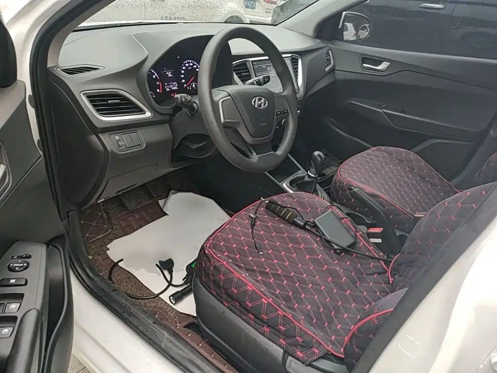 HYUNDAI ACCEPT