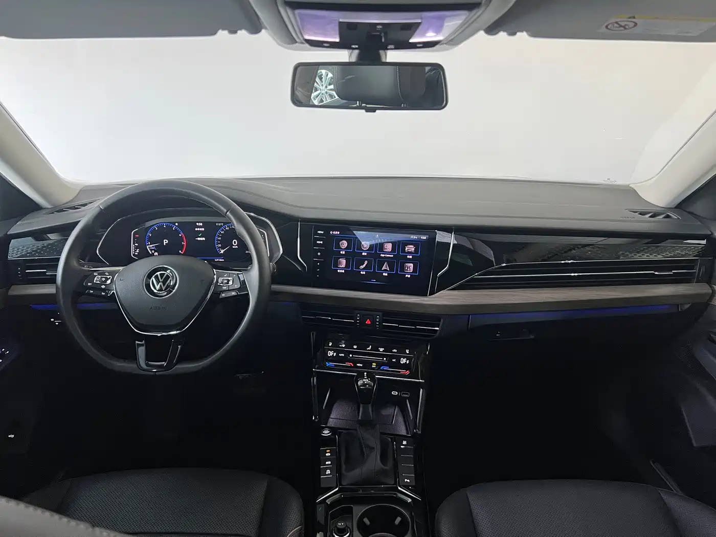 Volkswagen Passat 2020 Facelift 330TSI Luxury China VI фото 11