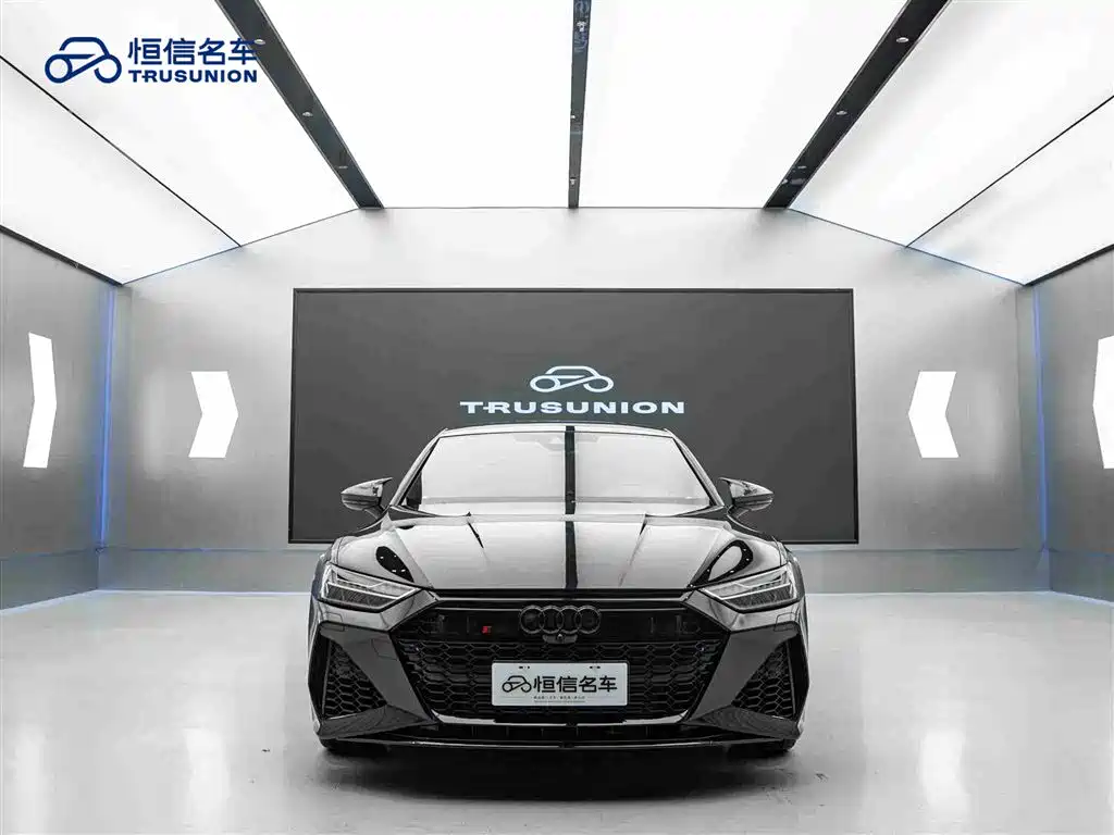 Audi A7L 2024 45 TFSI quattro S-line Black Warrior Edition фото 2