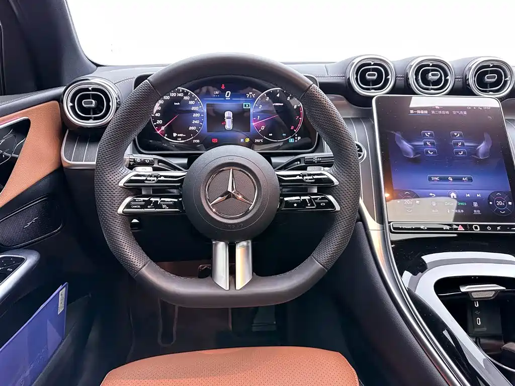 Mercedes-Benz GLC 2023 Facelift GLC 260 L 4MATIC Luxury 5-Seater фото 21