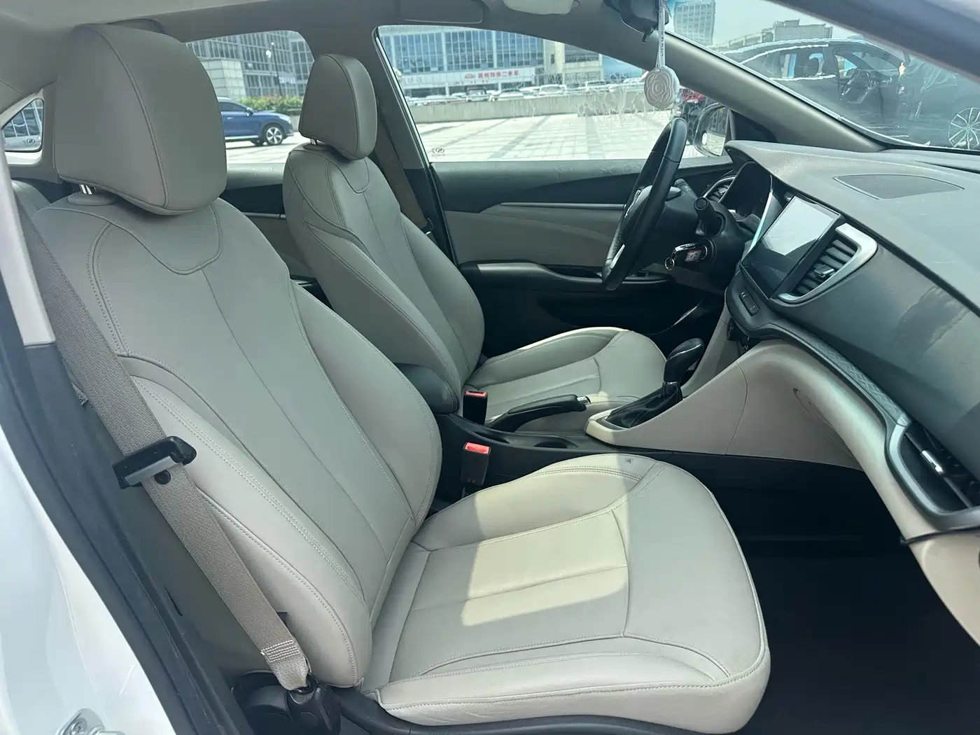 Buick Excelle 2018 15T Dual Clutch Elite (China V) фото 14