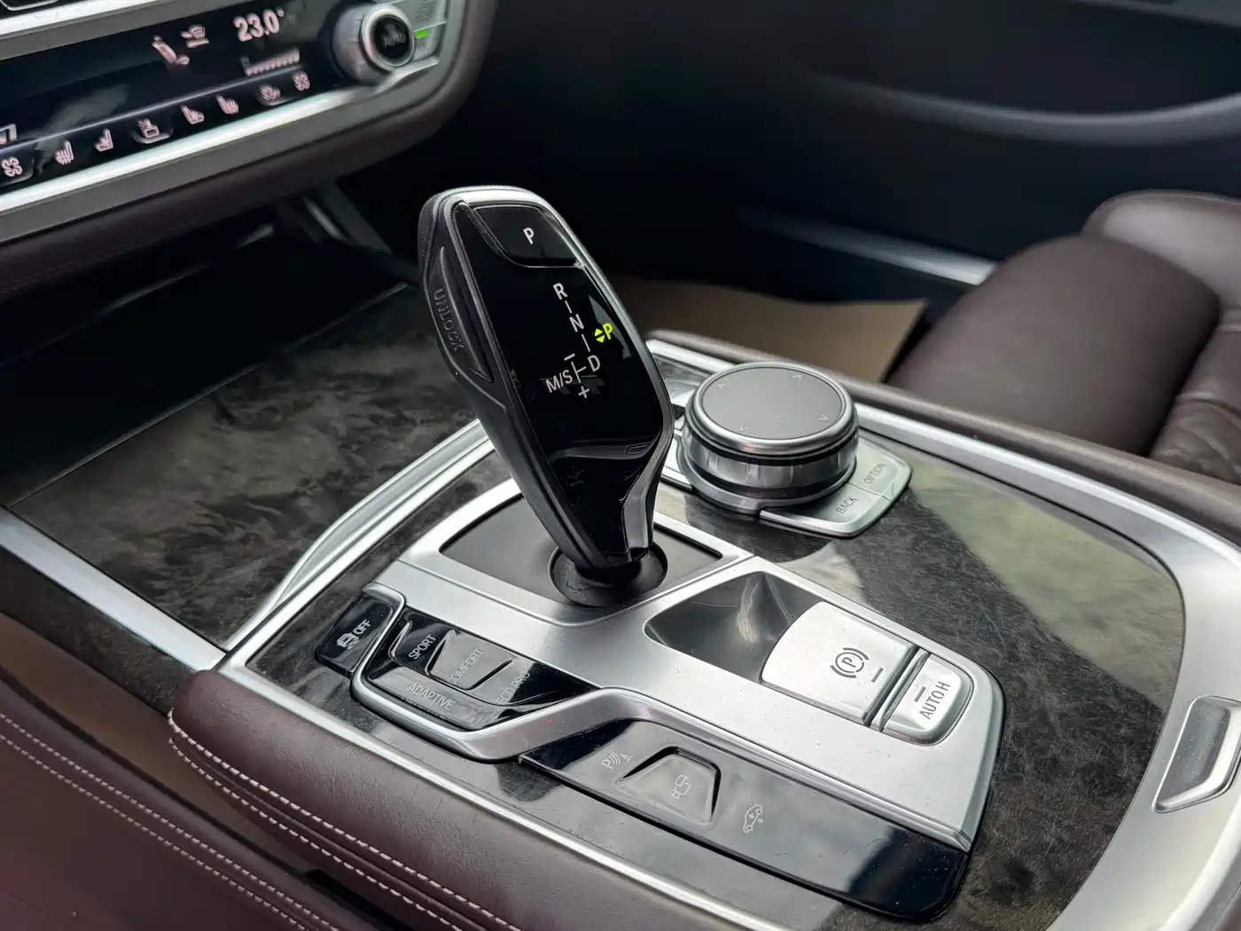 BMW 7 Series 2016 730Li Luxury фото 10