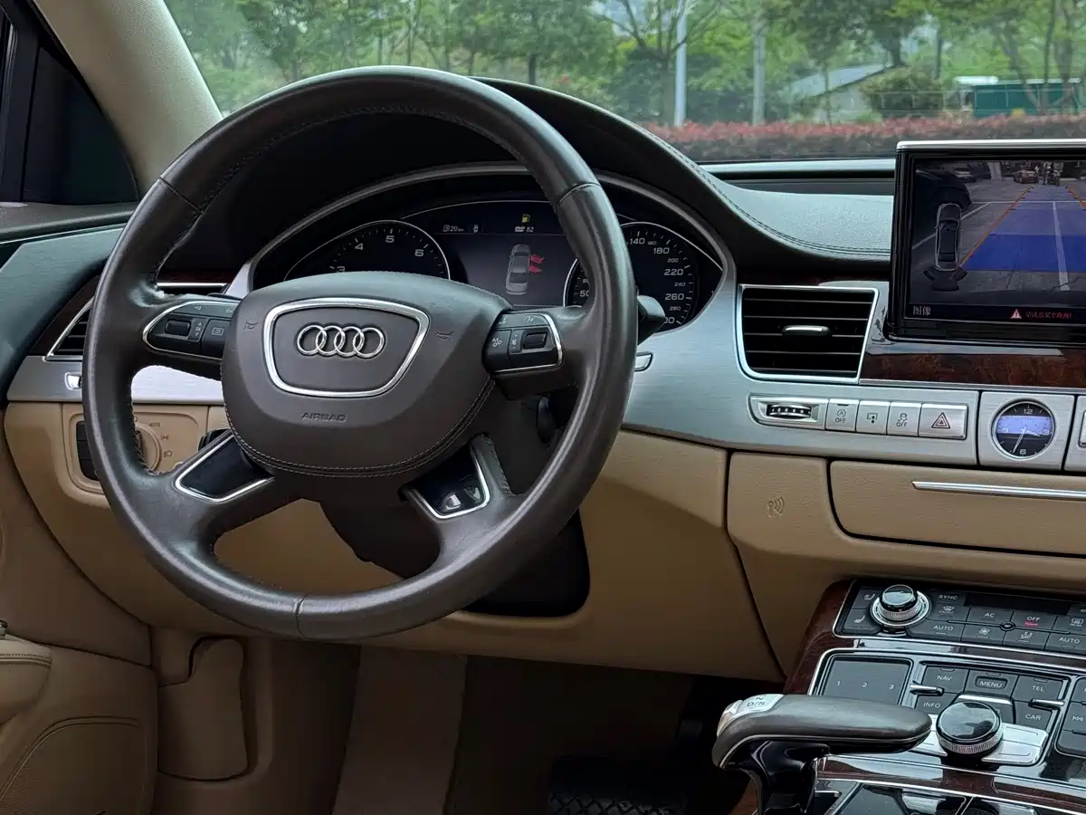 Audi A8 2012 A8L 45 TFSI quattro Luxury фото 11