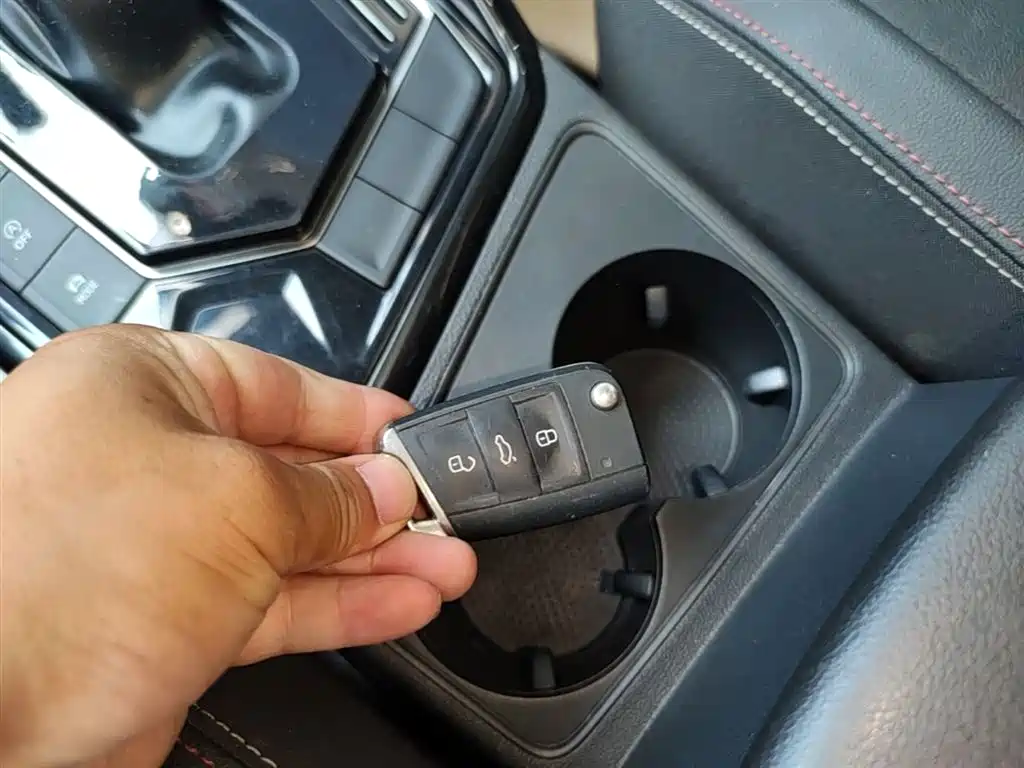 Volkswagen Tayron 2022 330TSI 2WD Luxury Smart Connect Edition фото 9