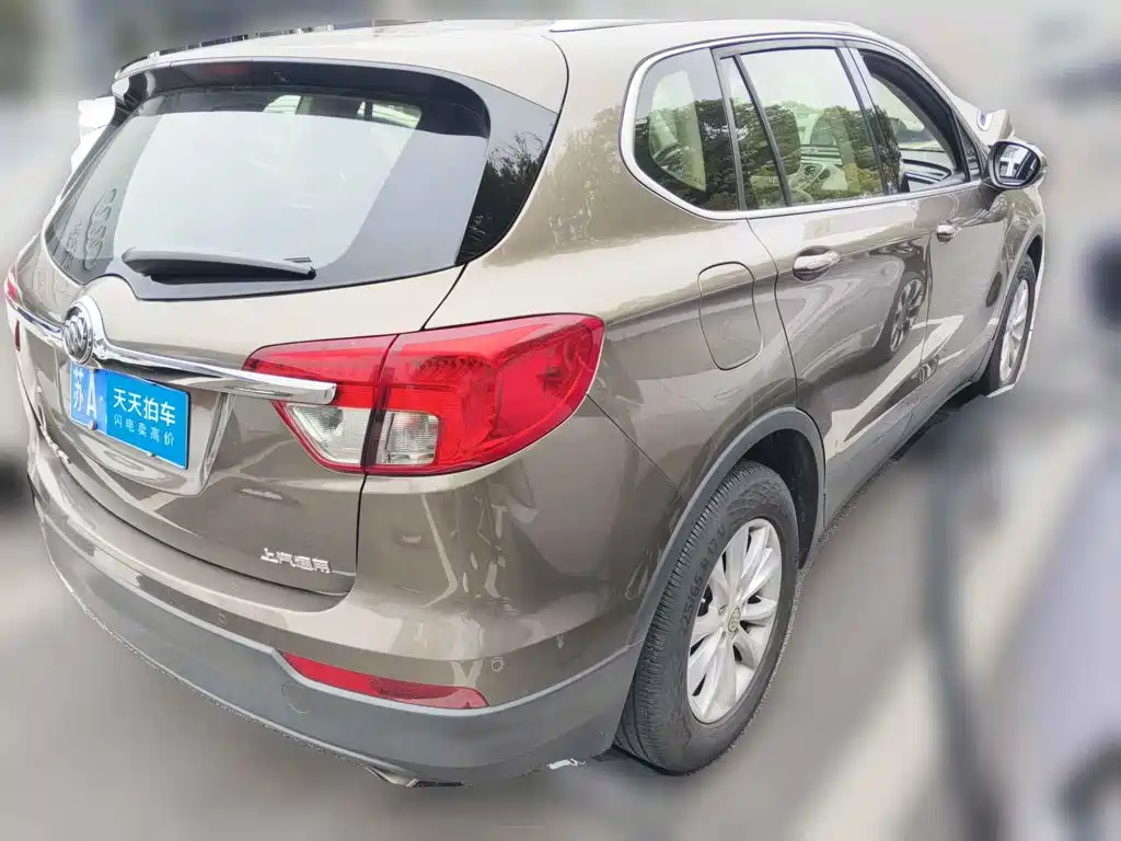Фото 2 - Buick Envision Plus