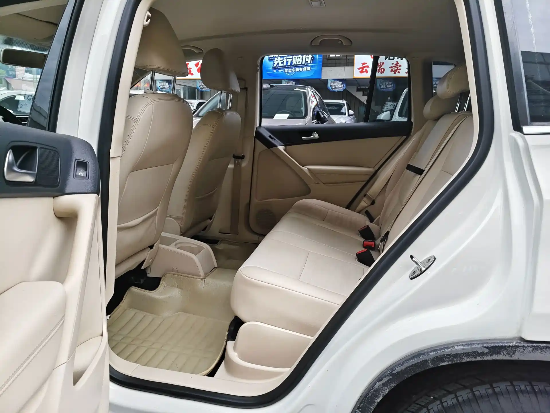 Фото 6 - Volkswagen Tiguan
