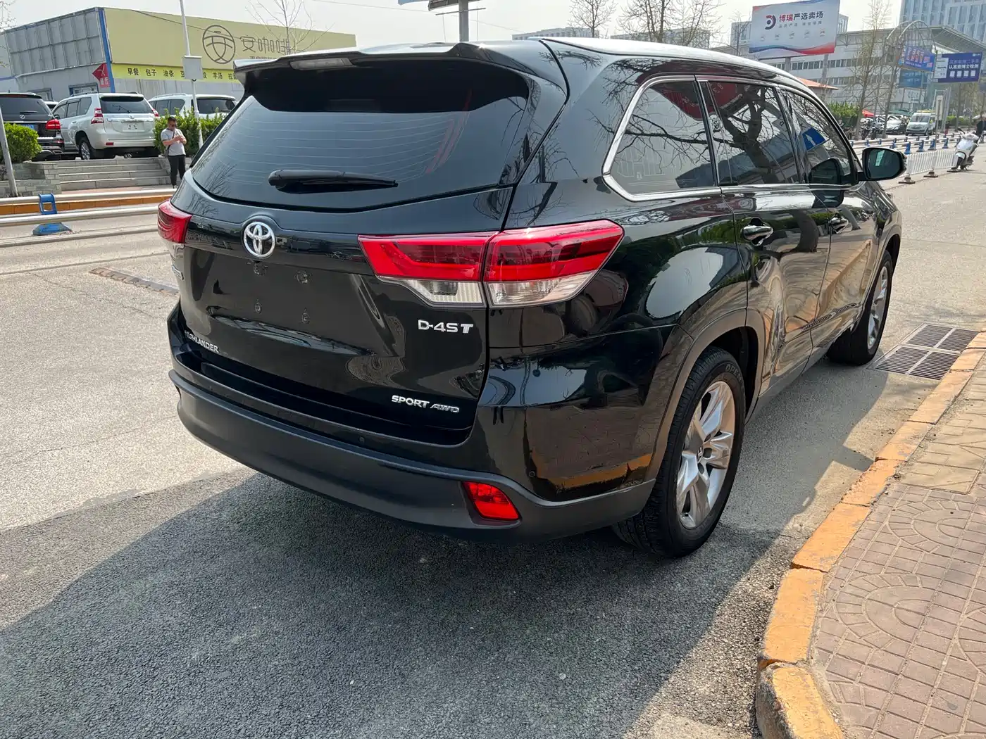 Toyota Highlander 2021 2.0T AWD Luxury 7-Seater фото 6