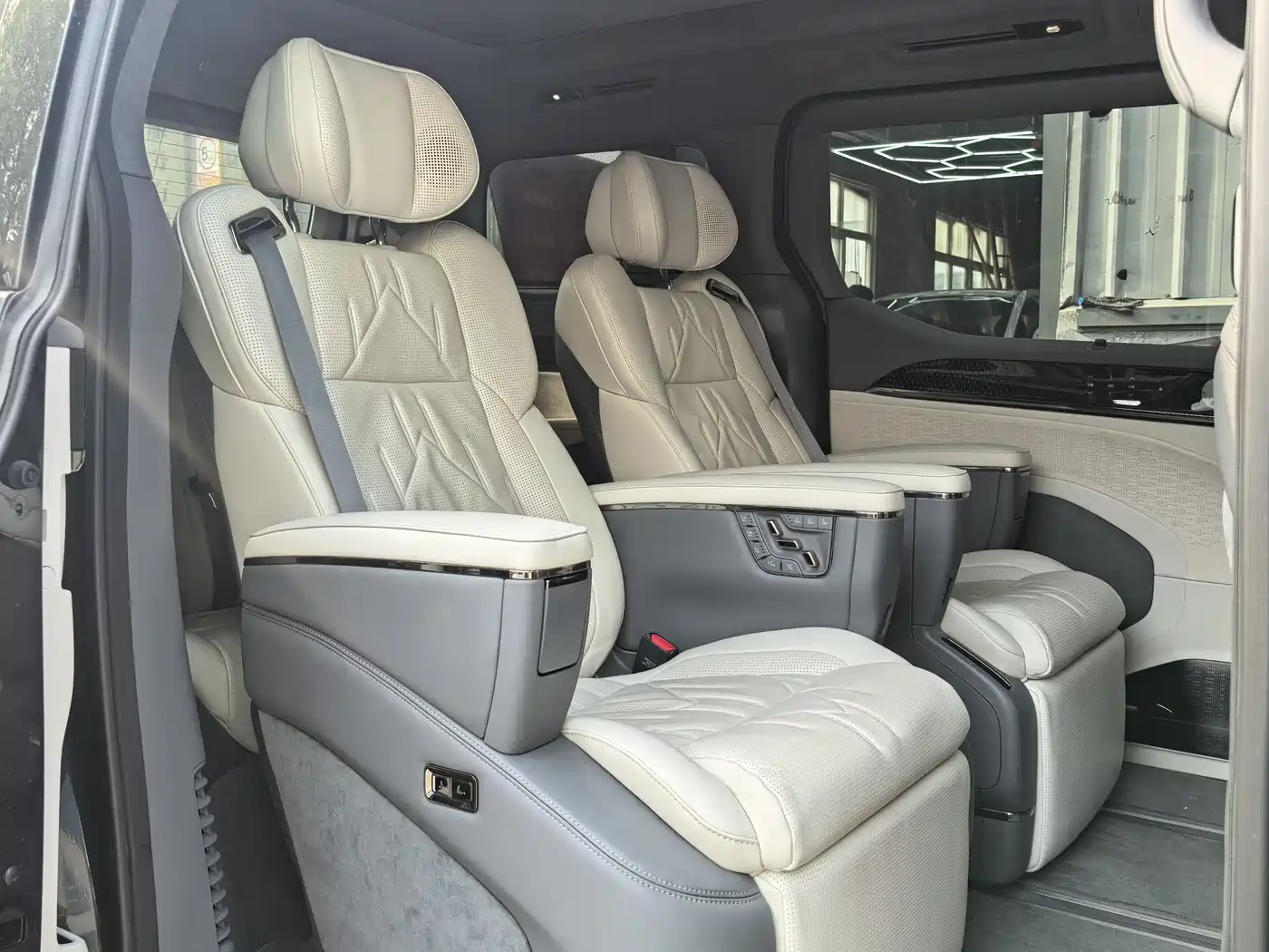 ZEEKR EXTREME KRYPTON 009