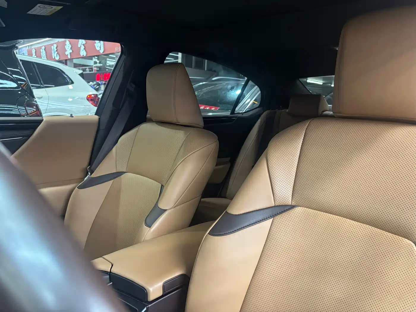 Lexus ES 2020 200 Excellence фото 17