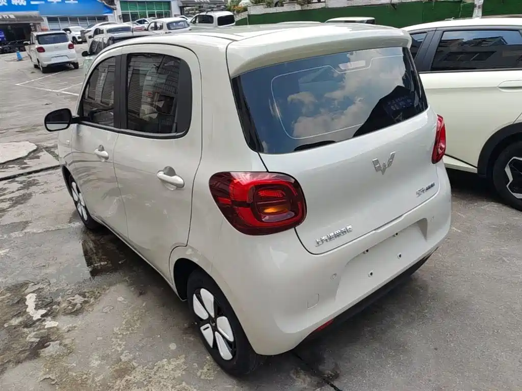 Photo 5 - Wuling Motors Hongguang MINIEV