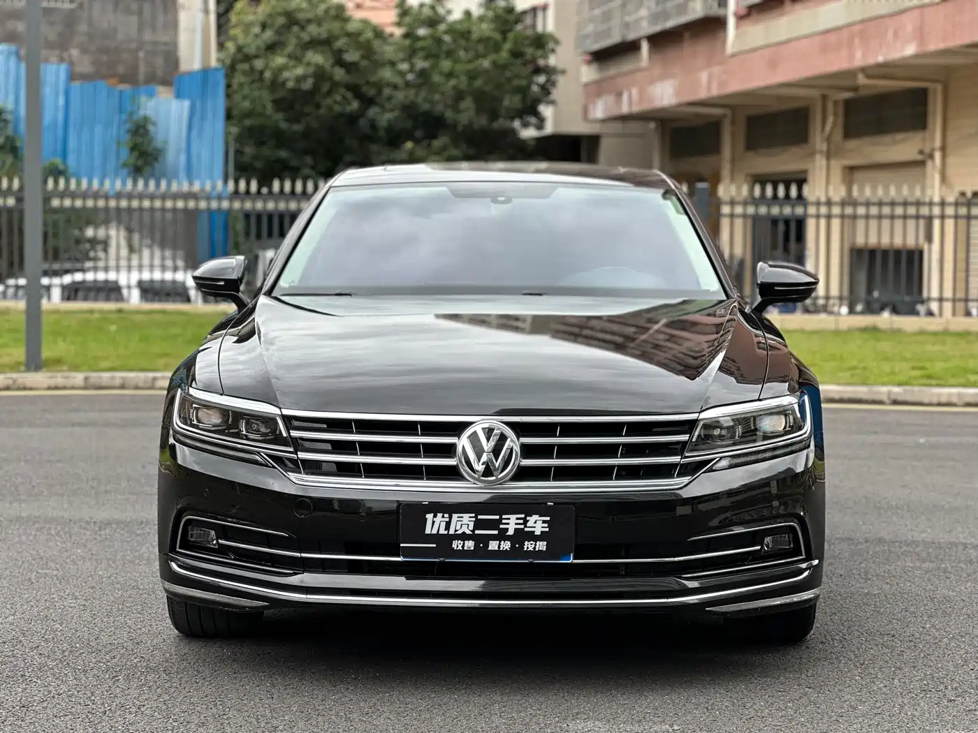 Volkswagen Phideon 2018 Facelift 380TSI FWD Business фото 2