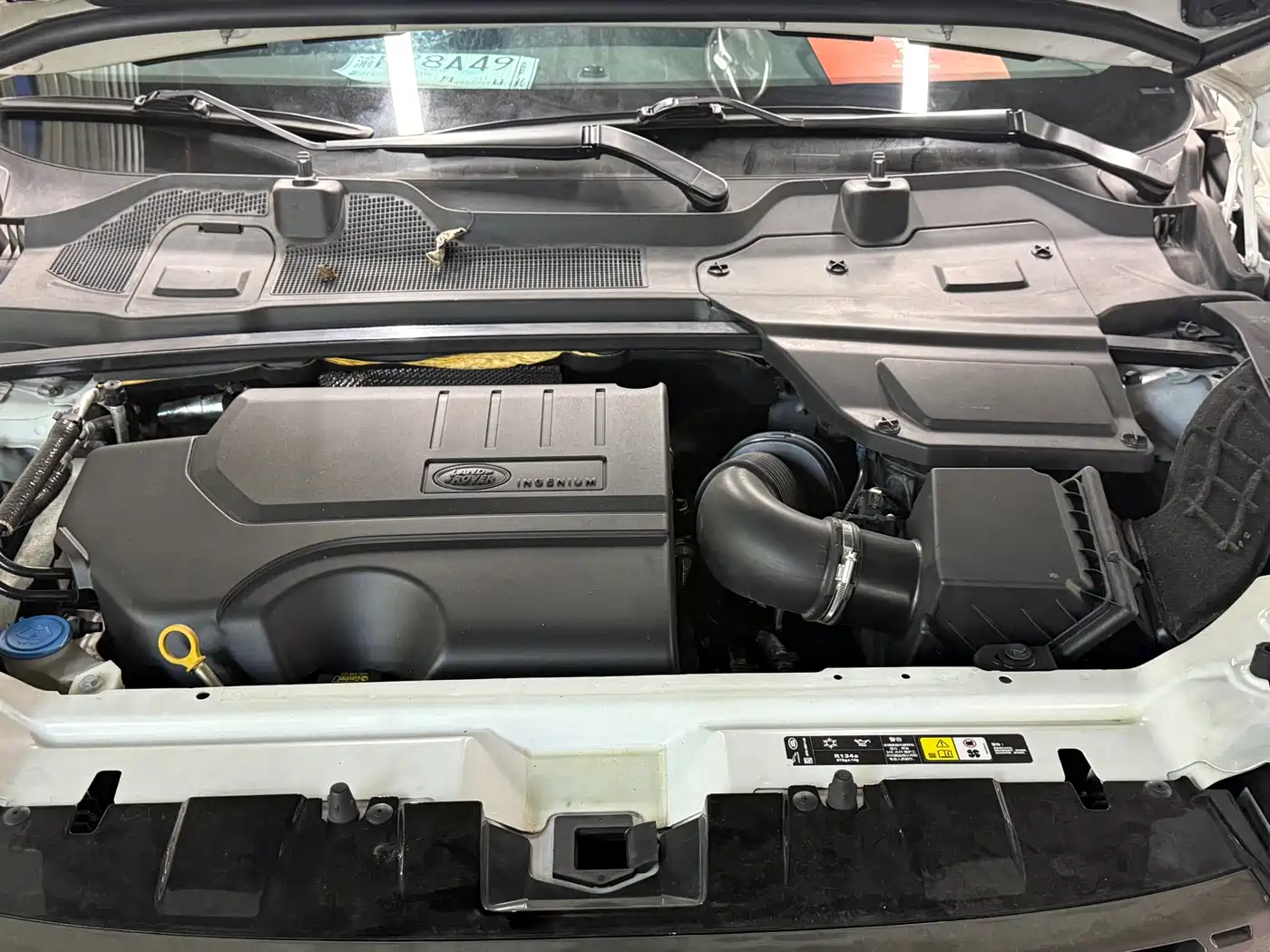 Land Rover Discovery Sport 2019 240PS SE Edition China V фото 24