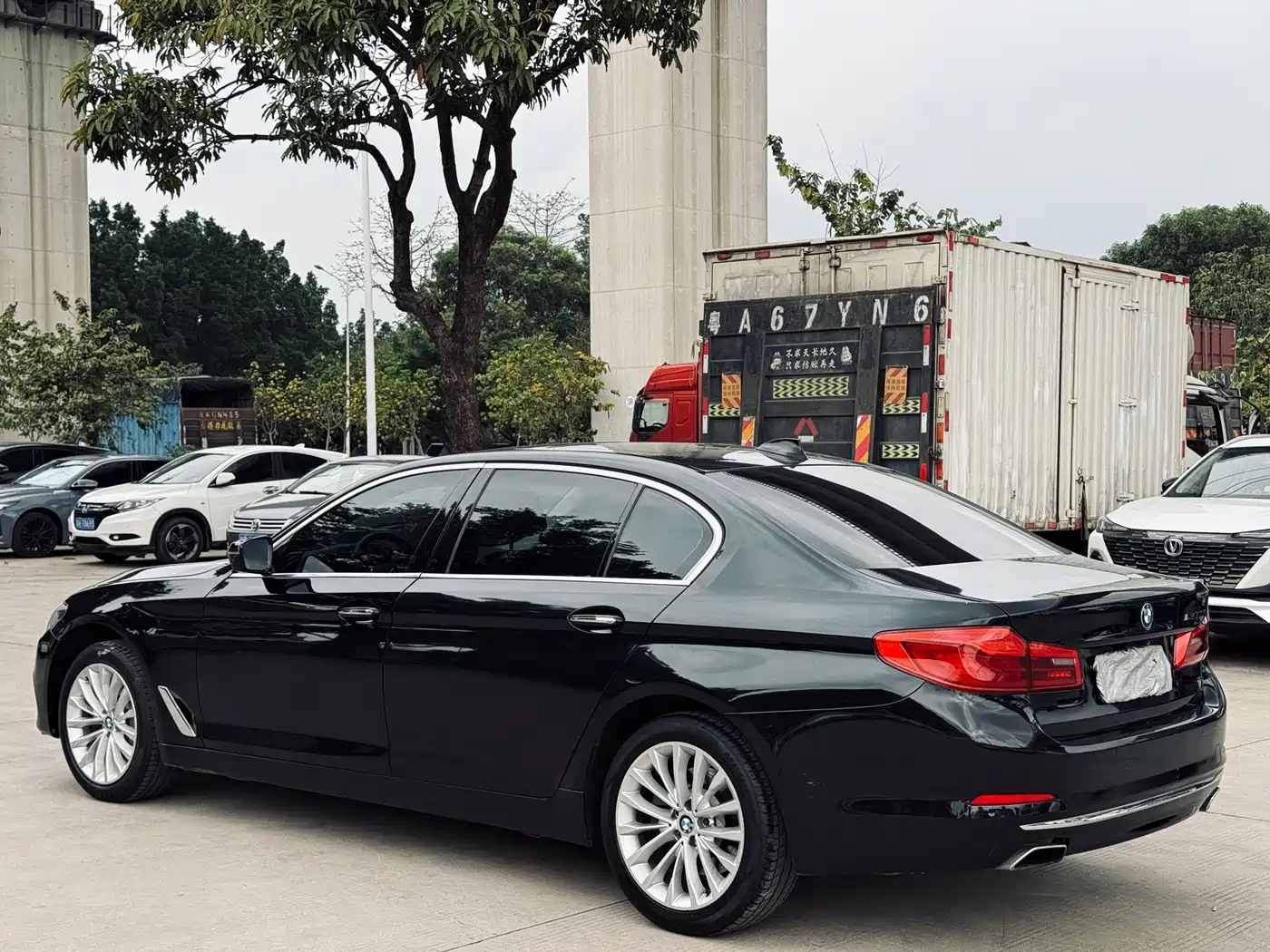 BMW 5 Series 2018 Facelift 530Li Leading Luxury Package фото 4