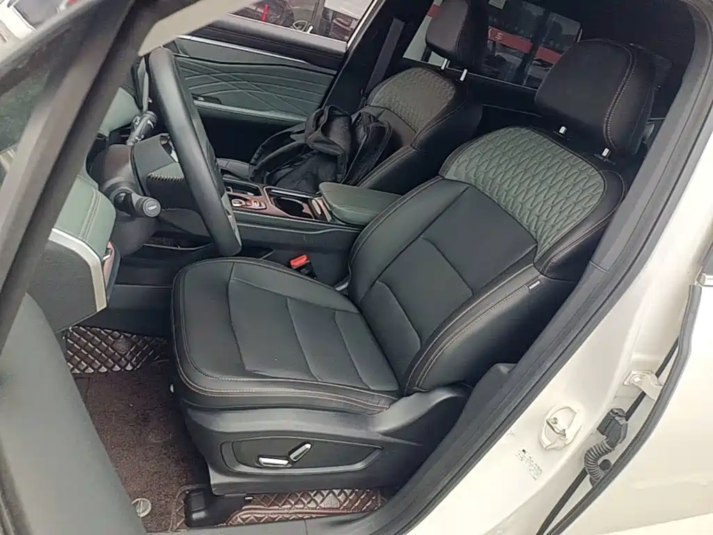 Geely Haoyue L 2024 2024 Model 2.0T DCT Premium