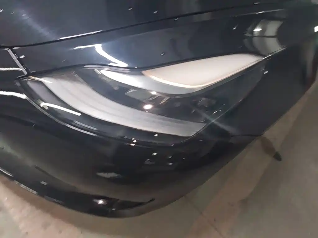 Фото 24 - Tesla Model 3