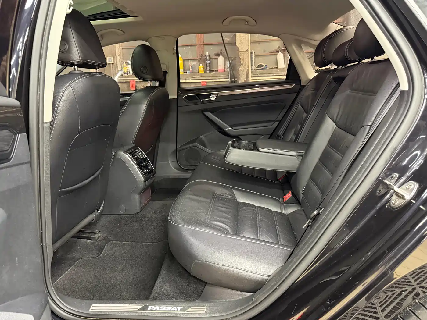 Volkswagen Passat 2016 Model 380TSI DSG Prestige Edition фото 25