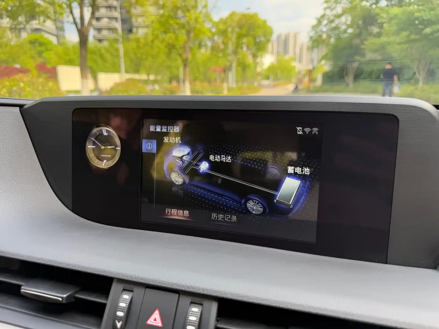 Lexus ES 2018 300h Excellence Edition China V фото 15